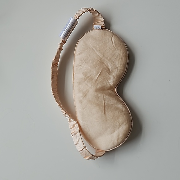 Casper Sleep Mask 100% Mulberry Silk in Peach - Picture 4 of 6